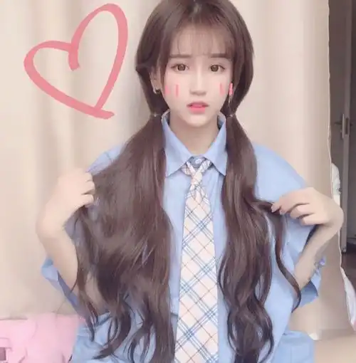 杨清柠真人长什么样子看到路人镜头下的她,网友万万没想到