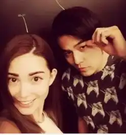 同是天王嫂一个满手钻石,另一个暖心拼搏事业
