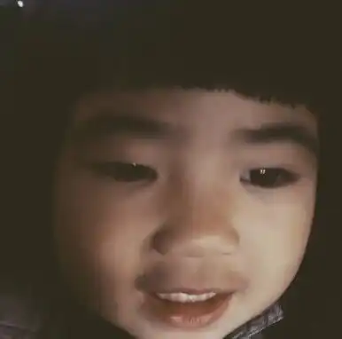 曹格女儿姐姐grace唱ktv坐姿销魂