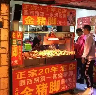 18家深藏在街巷的小馆子,是老昆明吃了几十年的最爱