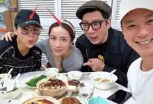 他5次出演西门庆,曾和梅艳芳传情,一直不育,今却晒全家福