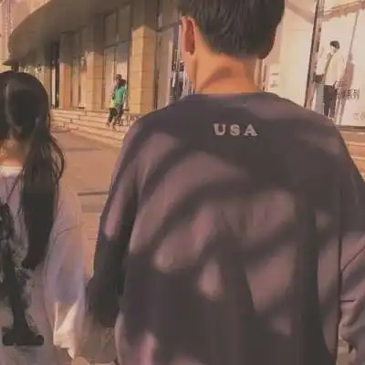微甜情头你的情头好可爱啊,可以互换吗我的也是动漫情头