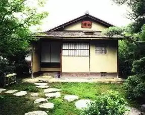 致知亦此亦彼的两面性日本现当代建筑形态的暧昧性表达