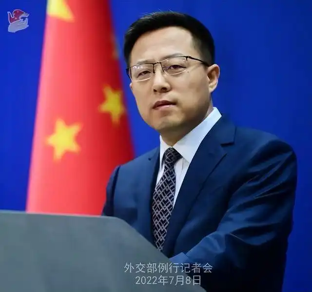 安倍遇刺后,一些公知为何站在广大网友的对立面网友非蠢即坏