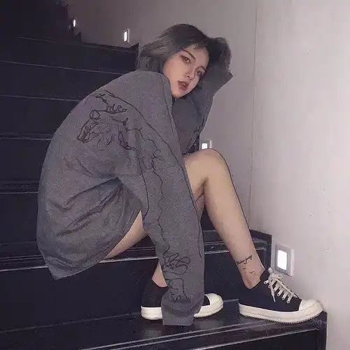 有哪些让人眼前一亮,相见恨晚的卫衣值得推荐