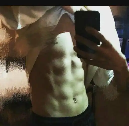 求大神发个一块腹肌的图片