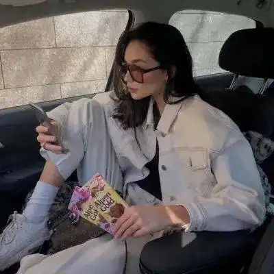 头像壁纸有我晚安,你不孤单艾维巴蒂