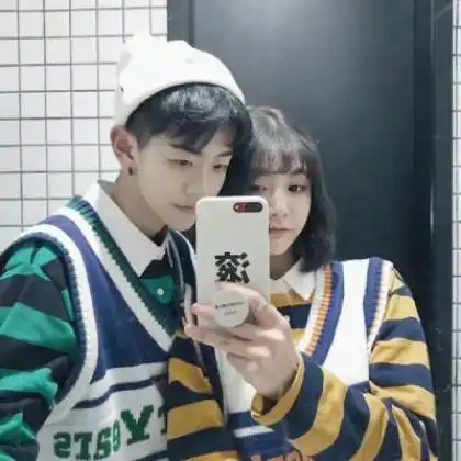 qq个性情侣头像,两个人一张一对比较潮流的