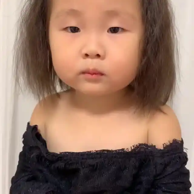 幼儿园开学第一份作业,模仿世界名画,这位妈妈太有才了