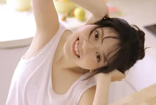 gif搞笑妹子在家教学舞蹈,你们学会了吗