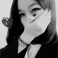 灰暗的头像女生小清新微信头像图片大全