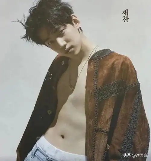 亚洲男明星歌手帅哥腹肌一览,演出秀肌肉,体育生即视感