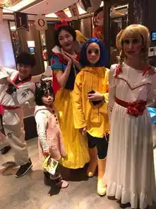 星爸妈v.s星宝贝的万圣节变装派对