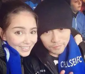 昆凌为小周周能吃饱喝妈妈茶助发奶
