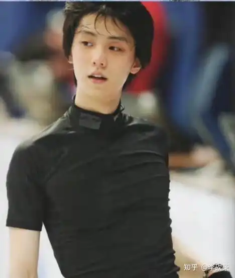羽生结弦连摔两次,4a却被国际滑联认定,凭什么人人都爱他