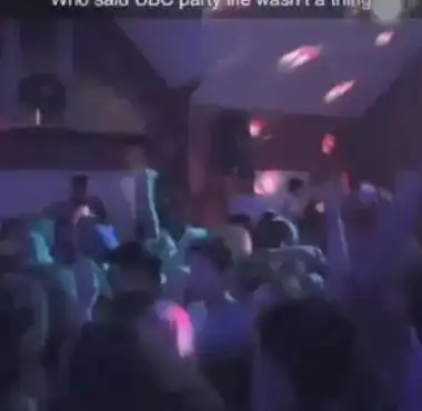 几百名大学生开party,ubc发生新冠病毒群聚性感染病毒已传播到了校园各处