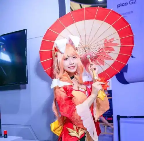 2018chinajoy现场,今天的showgirl衣服没穿好