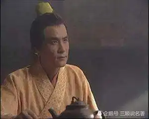 西门庆真的很爱李瓶儿吗他在李瓶儿灵前做的一件事,太讽刺了