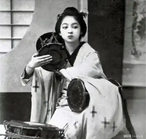 这才是二战日本女兵的真实样子,不要再被抗日神剧欺骗了军队战争网易订阅