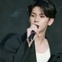 杨宇腾头像