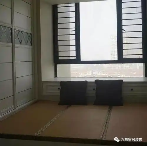 谁说年轻人不适合暗色调的装修风格,这个案例美的让人服气