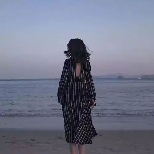 致自己的超拽短句子,三分轻狂,七分深藏