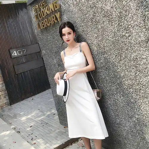 仙气的时尚连衣裙,青春减龄,上身优雅有气质