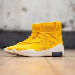 潘帅已经上脚啦这双nikeairfearofgod1实在太炫酷
