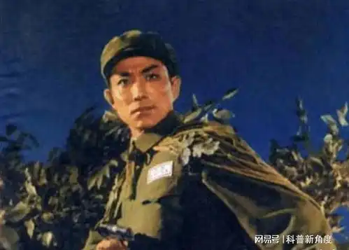 他凭借一句打败美帝野心狼爆火,却移居美国,如今后悔了吗