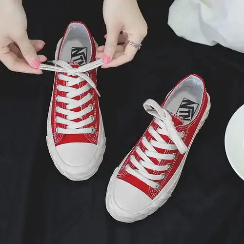 ins超火鞋子女夏复古港风草莓板鞋百搭街拍小白鞋chic韩风帆布鞋