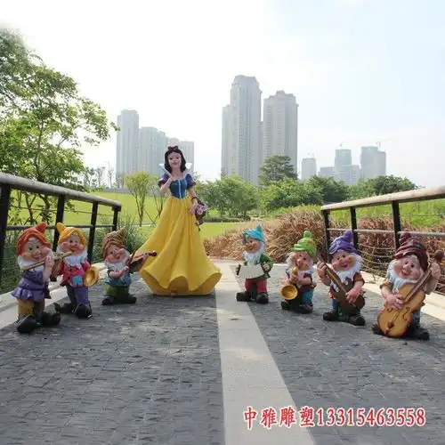 白雪公主与七矮人玻璃钢雕塑金华白雪公主树脂雕塑生产厂家