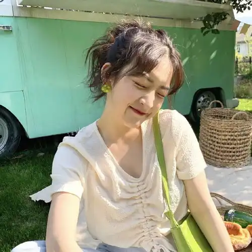 ins温柔女头