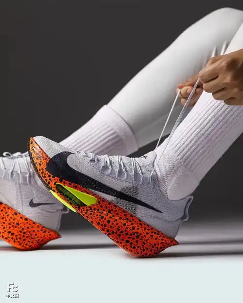 突发nike社交平台集体换头像,只为这个神秘配色