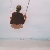 清新自然的美女qq头像想要与你一起漫步
