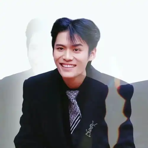 曝光小杨哥直播低俗言论惊人,比徒弟更甚,封杀进入倒计时