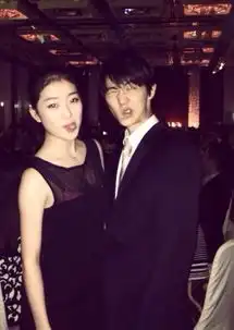 花滑美女李子君再晒羽生结弦合影网友直呼绝配组图