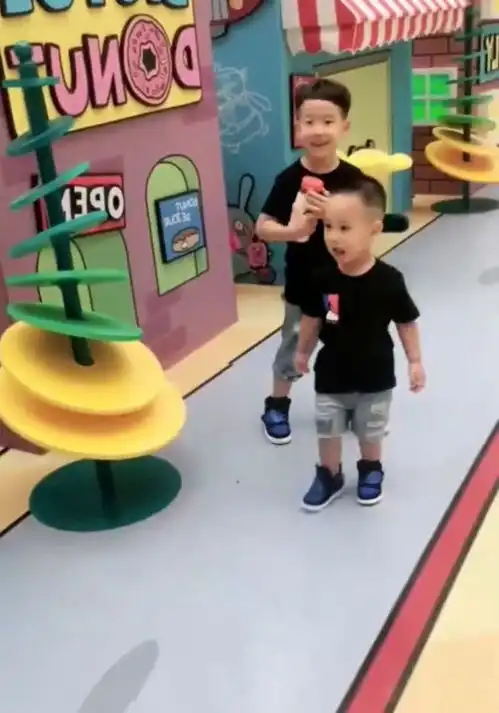 相差2岁的兄弟仨,二驴奶声奶气的声音,萌化了多少少女心
