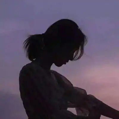 丧系情侣头像一对两张冷酷黑暗系风格情侣头像