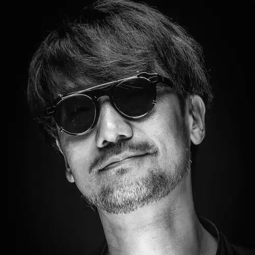 刘慈欣铁杆粉丝小岛秀夫从流浪地球开始入坑