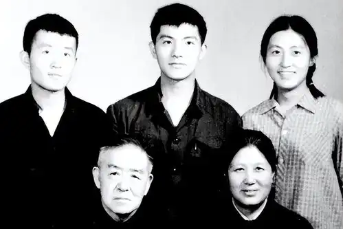 49年七届二中全会召开,黎玉被停止到会,成当年会议最大遗憾