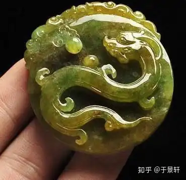 你知道吗这7种翡翠吊坠,既辟邪,又招财,适合每一个文玩人