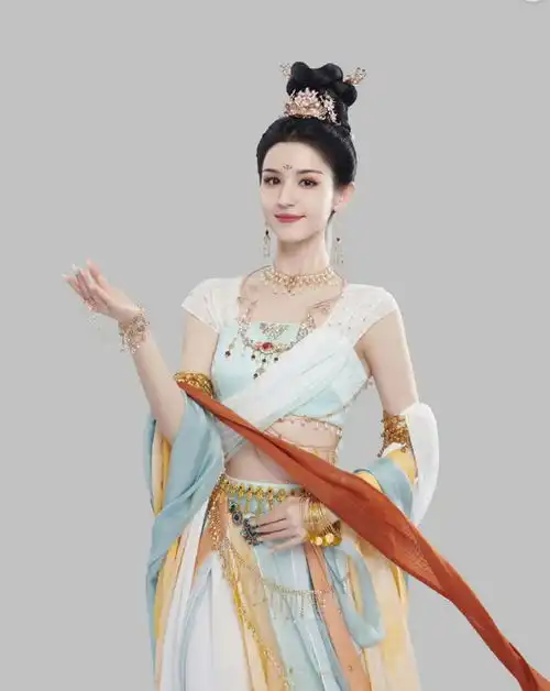 新疆十大美女明星,个个都是盛世美颜