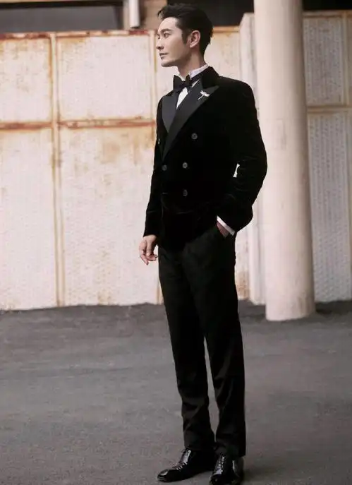 黄晓明换新发型如整容,掀起刘海如男爱豆,杨颖改造终于成功