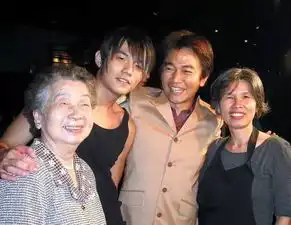 叶惠美倾尽大半辈子心血,用满头白发换来周杰伦命运改变