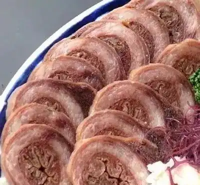 中国人吃狗肉,日本人吃鲸鱼肉的背后的原因,相当涨姿势