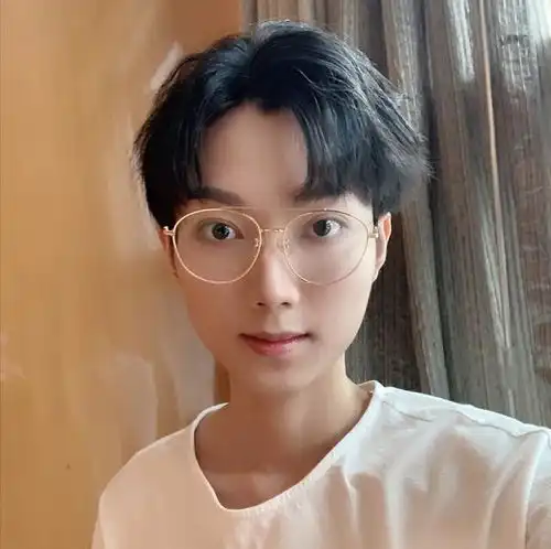 王者荣耀一姐终于转投虎牙首播和孤影生日同天,要组cp的节奏
